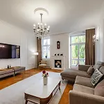 La Mucha Apartment