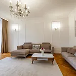 La Mucha Apartment